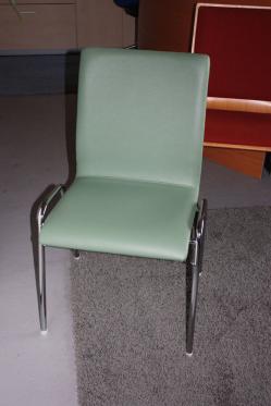 stuehle_fuer_saal_(47).jpg