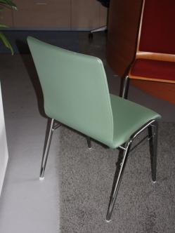 stuehle_fuer_saal_(46).jpg
